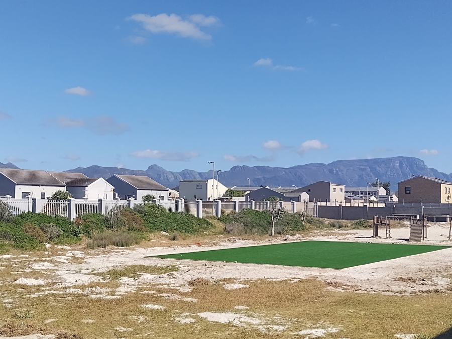 2 Bedroom Property for Sale in Muizenberg Western Cape